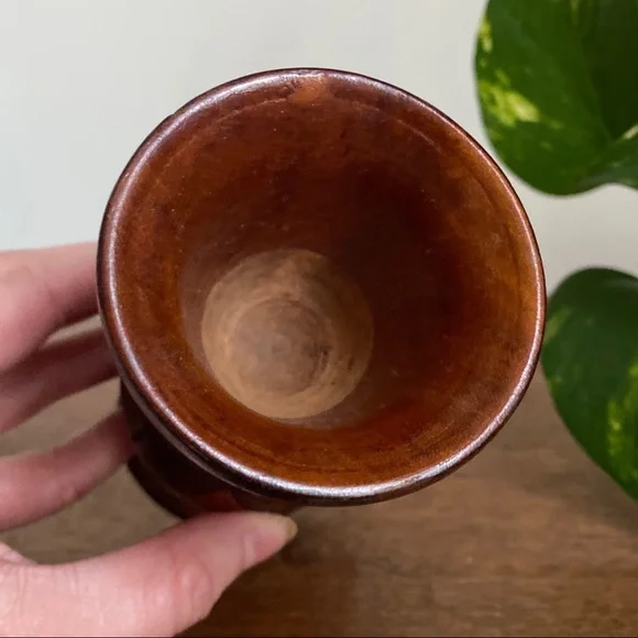 Vintage Hand Carved Wooden Vase 5" Two Tone Floral Leaf Design Tiki Bar Decor - Picture 4 of 5